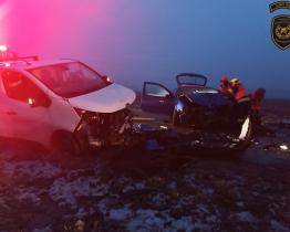 Na Kroměřížsku se srazilo osobní auto s dodávkou. Řidičku odvezli do nemocnice