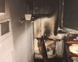 Po požáru bytu v Napajedlích skončily tři osoby v péči záchranářů