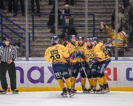 Hokejisté Zlína porazili Sokolov, doma uspěl i Vsetín