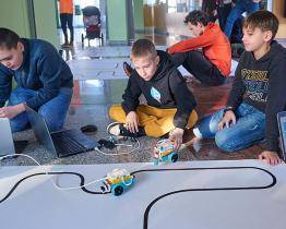 Roboti opět ovládli Univerzitu Tomáše Bati