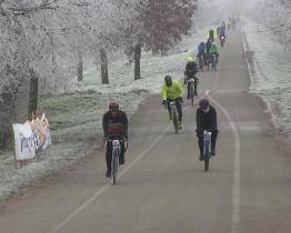 Cyklističtí nadšenci se sjeli na posledním kilometru