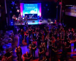 Na plese Uherského Hradiště se snoubily standardní tance s folklorem