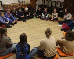 Děti si v muzeu vyzkoušely život v pravěku