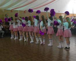 Ples obce a SRPŠ měl půlnoční překvapení