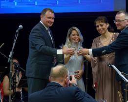 Staroměstský ples uchvátil standardním tancem, baletem i folklórem