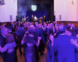 V zámku Žerotínů se konal tradiční ples