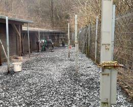 Ve zvířecím útulku ve Vsetíně se staví nové výběhy