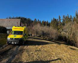 V horském terénu u Velkých Karlovic havaroval muž na čtyřkolce