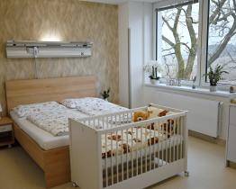 Nová přístavba v uherskohradišťské porodnici nabízí nadstandardní prostředí