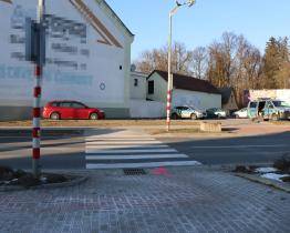 Osmnáctiletý řidič srazil ve Slavičíně chodkyni. Utrpěla těžká zranění