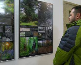 Proměny Chřibů mapuje výstava fotografa Tomáše Pjeviče