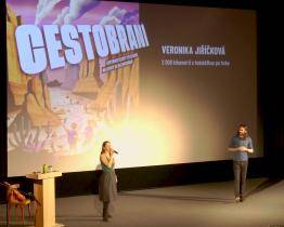 Cestobraní nabídlo téměř sedmihodinový let kolem světa 