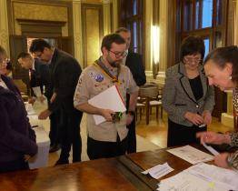 Zástupci spolků a organizací si oficiálně převzali dotace