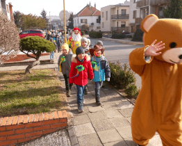 ZŠ TGM v Mařaticích uspořádala vlastní fašankový průvod
