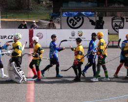 Hokejbalisté Vsetína doma prohráli s Porubou