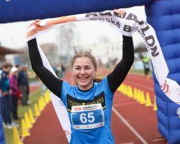 Zlínská triatlonistka Chovanečková bere v aquatlonovém poháru další triumf