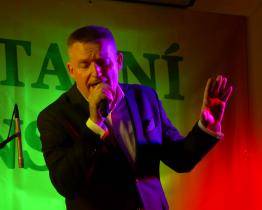 Bohuš Matuš a Vladimír Hron zářili na Reprezentačním plese Zlínska 