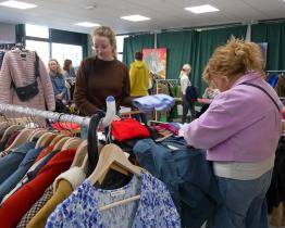 Blešák s duší přilákal davy zájemců