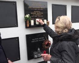 Jan Antonín Baťa má na mařatickém hřbitově pamětní desku