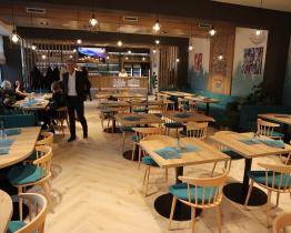 Restaurace v útrobách domu kultury je po rekonstrukci znovu otevřená