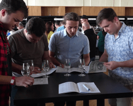 Tradiční košt přilákal do Strážnice stovky milovníků vína