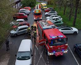 Při požáru bytu v Uherském Hradišti se muž nadýchal kouře. Skončil v nemocnici