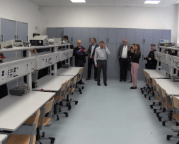 SŠPHZ a VOŠ představila novou multimediální posluchárnu a technické učebny