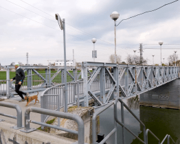 Lidé se opět vydali na turistický pochod za krásami mostů