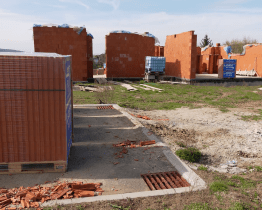 Brodští zastupitelé schválili dotace na zasíťování pozemků