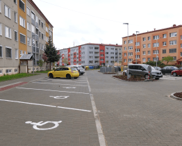 Parkoviště v ulici Sadová je dokončeno