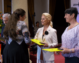 Kraj ocenil pracovníky ve školství za přínos pro výchovu mladé generace