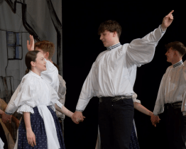 Dětský folklorní soubor Omladinka přivítal jaro premiérou pořadu Klukoviny