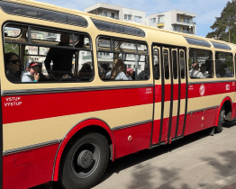 Na Den vítězství se ve Zlíně cestovalo časem