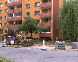 Chodník v ulici Nádražní prochází rekonstrukcí