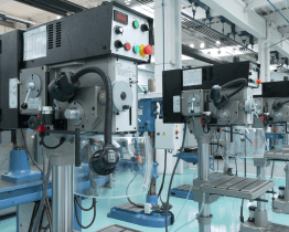 Žáky SPŠOA připraví na nové trendy v průmyslové výrobě zmodernizované dílny