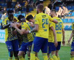 Fotbalisté Zlína doma zdolali předposlední Varnsdorf a přiblížili se postupu do první ligy