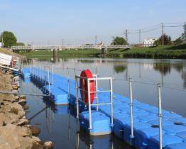 Nové plovoucí molo v Uherském Hradišti už vyhlíží první lodě