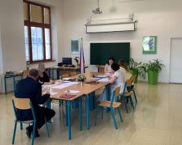 Gymnazisté i zdravotníci skládají zkoušky dospělosti