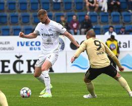 Slovácko si zkomplikovalo boj o záchranu, s Budějovicemi hrálo bez branek 