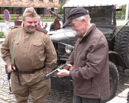 Obyvatelé s úctou vzpomněli na 80. výročí osvobození Otrokovic