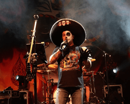 Květinový bál se letos nesl na mexické vlně