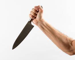 Pobodaného muže se podařilo zachránit. Útočníka na Uherskobrodsku hledaly desítky policistů