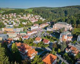 Dočasná stavební uzávěra má ochránit historické centrum Luhačovic