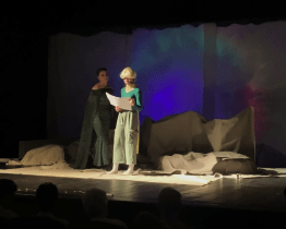 Školní divadelní soubor Dyvadlo z Trávníků představil svého Malého prince