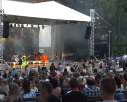 Energii v letním kině ve Strážnici rozproudila Vesna