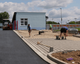Staré Město upravuje prostor před koupalištěm, koupání je bez omezení