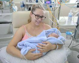 Zlínská porodnice hlásí letní babyboom. Porod 800. miminka byl ale komplikovaný