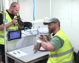 Iniciativa Zachraňme strojírenství ve Zlínském kraji pokračuje. Do akce jde i známý influencer