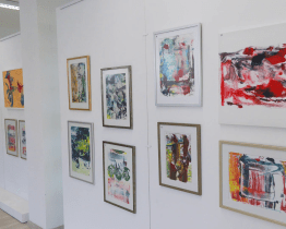 Ladislav Smrček vystavuje obrazy inspirované Slováckem i Skotskem