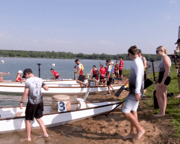 Dračí lodě jezdily na novoveském jezeře